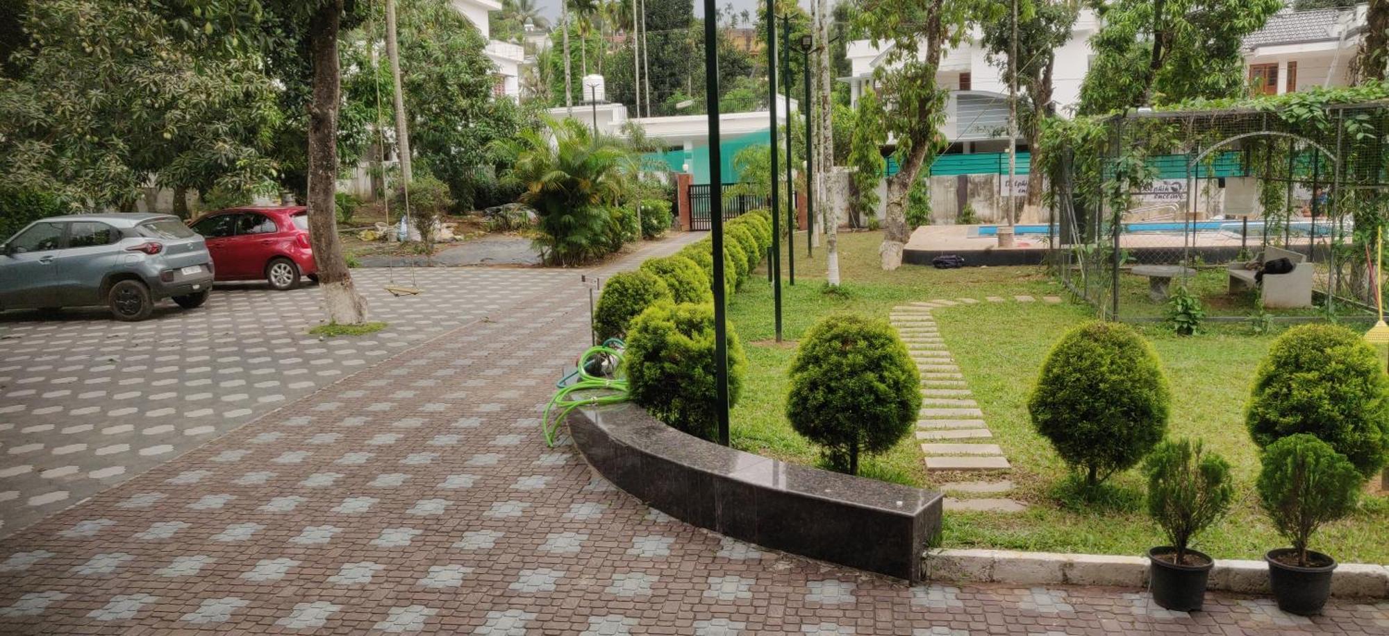קאלפטה Dolphin Enclave Service Studio Apartments מראה חיצוני תמונה