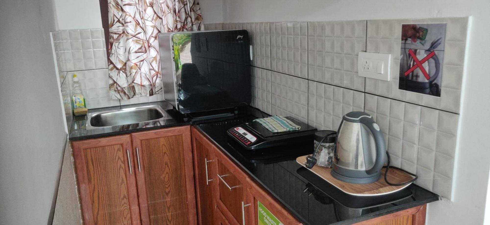 קאלפטה Dolphin Enclave Service Studio Apartments מראה חיצוני תמונה